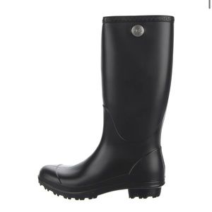 UGG Shelby Rain Boots Matte Black Rubber Snow Booties
